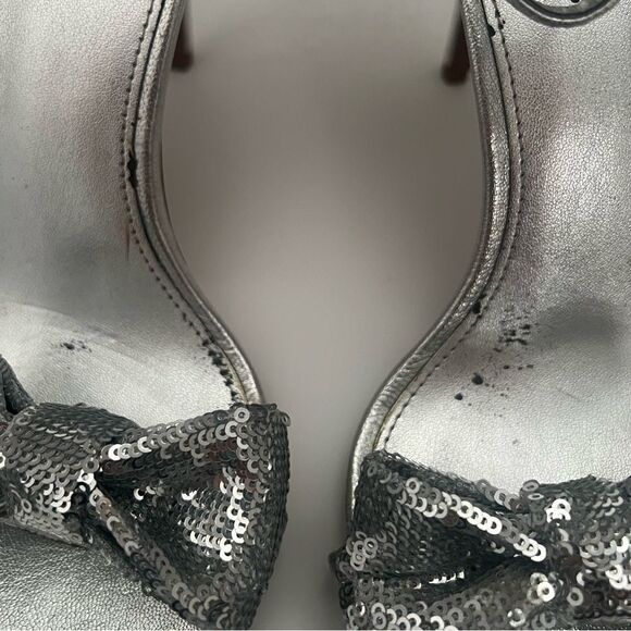 Michael Kors Paris Leather Stiletto Heels Womens 7‎ Silver Metallic Bow Designer - Picture 11 of 13